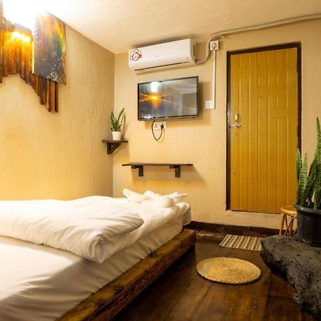 The Weavers Inn Lalitpur Ngoại thất bức ảnh